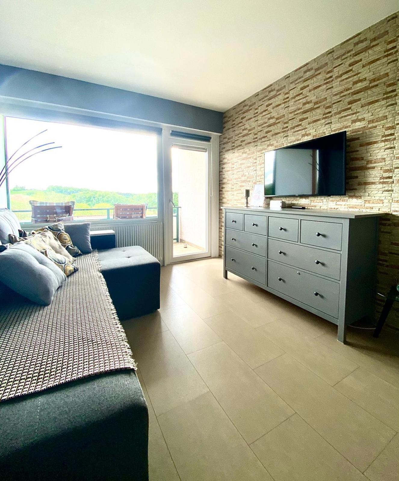 Ferienwohnung "Hagebutze" Mit Sauna Und Schwimmbad Бад Лаутерберг Екстериор снимка